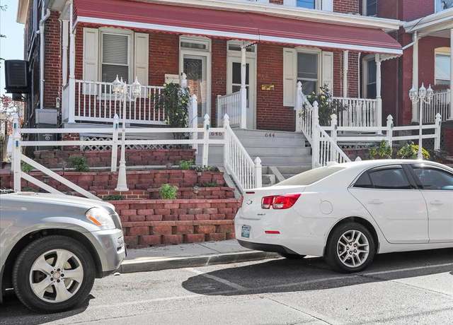 Property at 646 N Mulberry St, Hagerstown, MD 21740, 3 beds, 1.5 baths