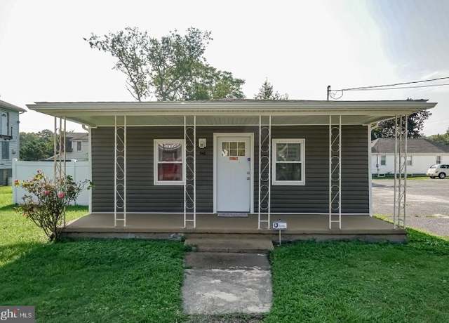 Property at 542 N Broadway, Deepwater, NJ 08023, 2 beds, 1 bath