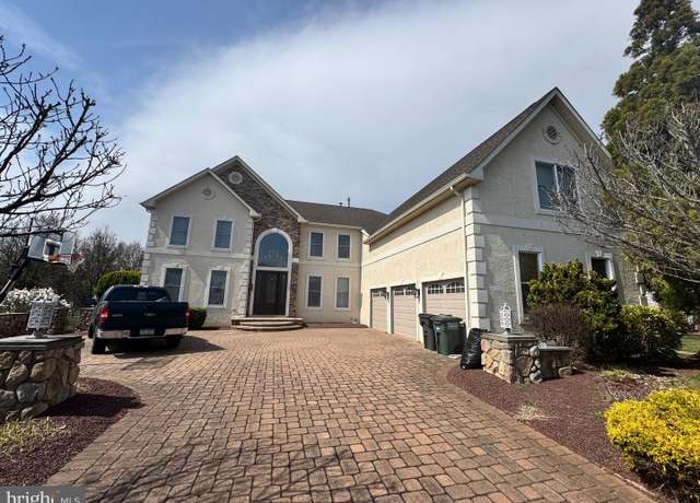 Property at 105 Edwards Dr, Churchville, PA 18966, 5 beds, 4.5 baths