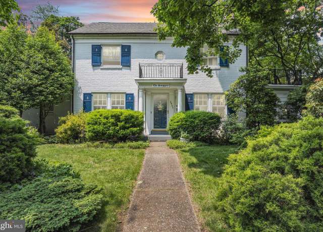 Property at 2406 Midland Rd, Harrisburg, PA 17104, 2 beds, 1.5 baths