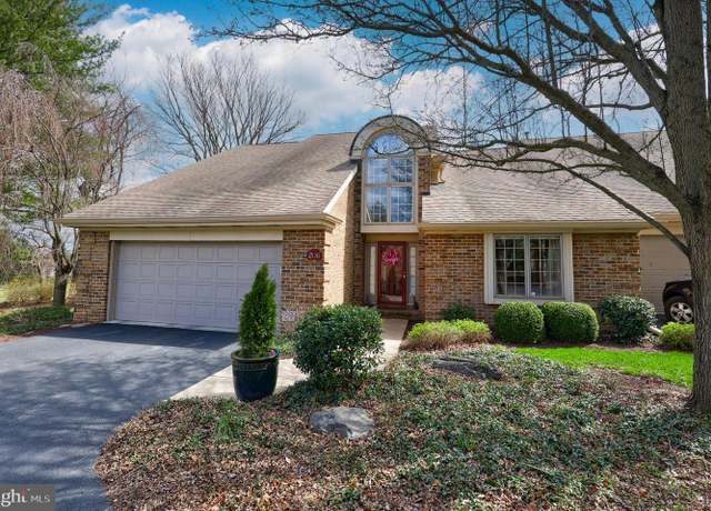 Property at 206 Willow Valley Dr, Lancaster, PA 17602, 2 beds, 2.5 baths