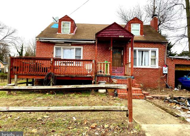Property at 2810 E Lee Ave, Alexandria, VA 22306, 6 beds, 3 baths