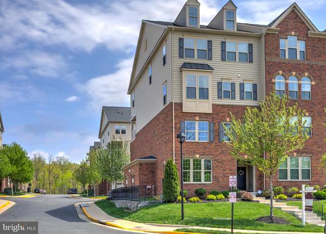 Property at 25936 Racing Sun Dr, Aldie, VA 20105, 3 beds, 2.5 baths