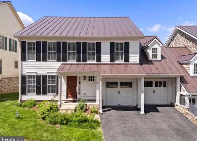Property at 128 N Jay St, Middleburg, VA 20117, 4 beds, 4.5 baths