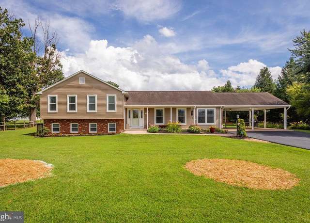 Property at 26 Antioch Rd, Luray, VA 22835, 3 beds, 3 baths