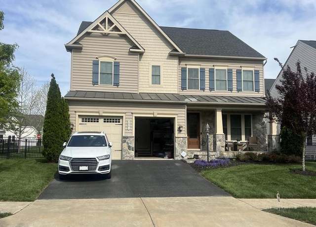 Property at 7901 Lukes Lodge Pl, Gainesville, VA 20155, 4 beds, 4.5 baths