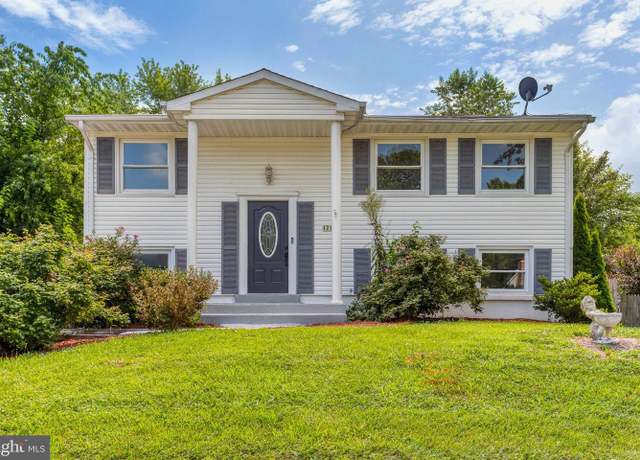 Property at 12915 Kidwell Dr, Woodbridge, VA 22193, 3 beds, 2 baths