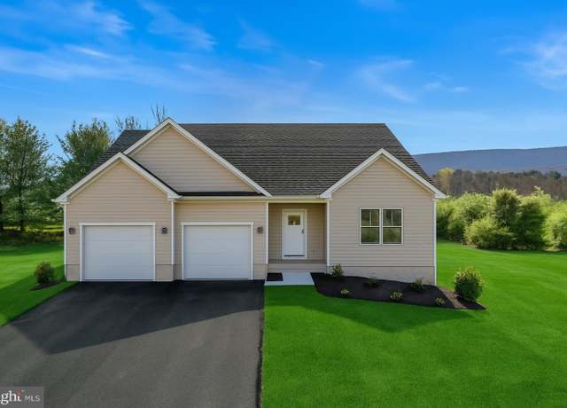 Property at 40 Mdg, Berkeley Springs, WV 25411, 3 beds, 2 baths