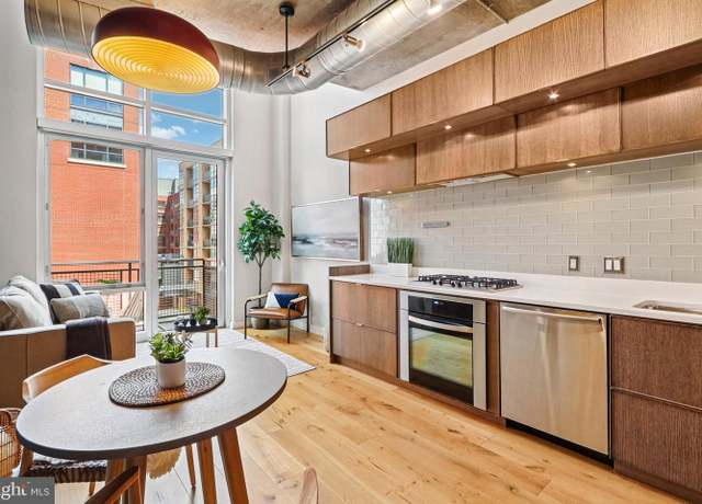 Property at 1515 15th St NW #406, Washington, DC 20005, 1 bed, 1.5 baths