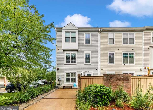 Property at 18040 Singing Pine Cir, Montgomery Village, MD 20886, 3 beds, 3.5 baths