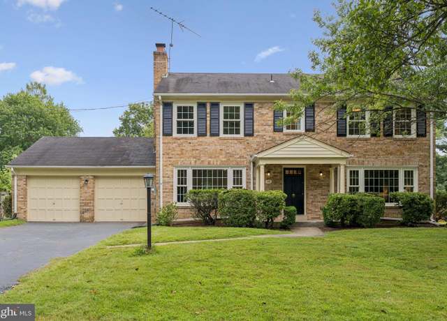 Property at 17 Orchard Way, Potomac, MD 20854, 5 beds, 3 baths