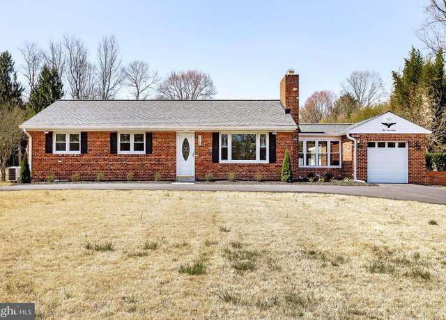Property at 5720 Park Dr, Bowie, MD 20715, 3 beds, 3 baths