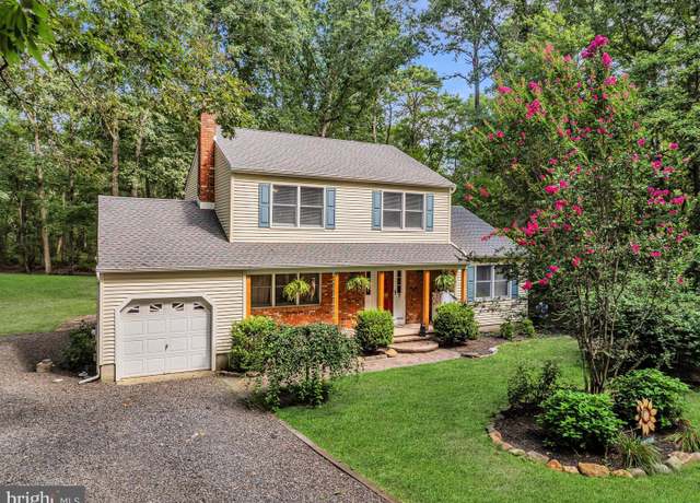Property at 33 Muskingum Dr, Shamong, NJ 08088, 3 beds, 2.5 baths