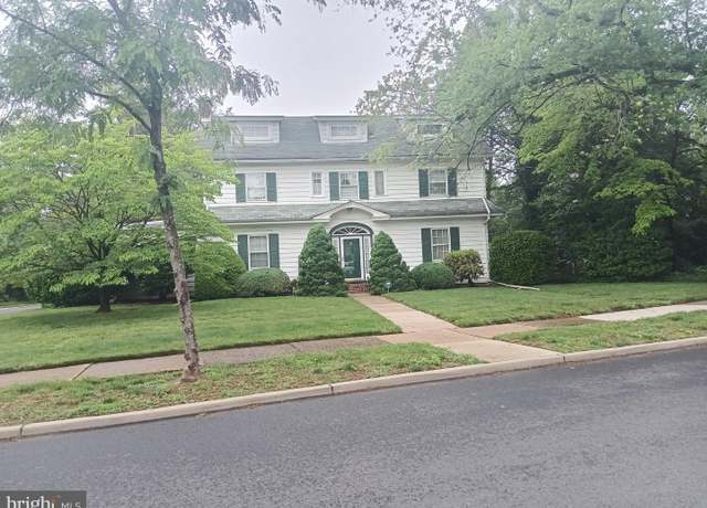 Property at 229 Hickory Ln, Haddonfield, NJ 08033, 5 beds, 3.5 baths
