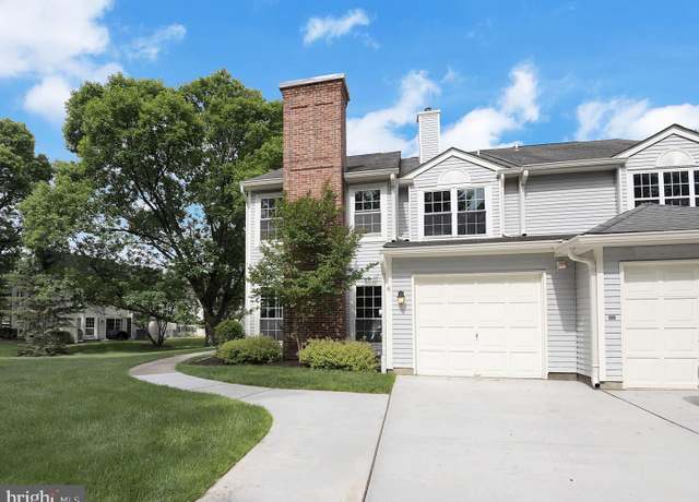 Property at 6 Colebrook Ct, Princeton, NJ 08540, 3 beds, 2.5 baths