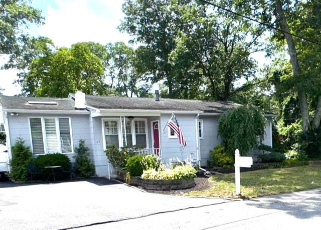 Property at 97 Bowline, Beachwood, NJ 08722, 5 beds, 1.5 baths
