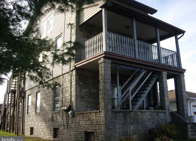 Property at 108 S Kenhorst Blvd, Reading, PA 19607, 5 beds