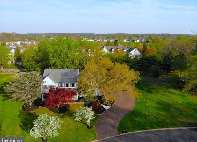 Property at 13 Tice Ln, Perkasie, PA 18944, 5 beds, 2.5 baths