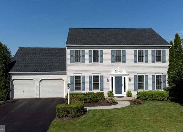 Property at 105 Quail Ct, Hummelstown, PA 17036, 4 beds, 2.5 baths
