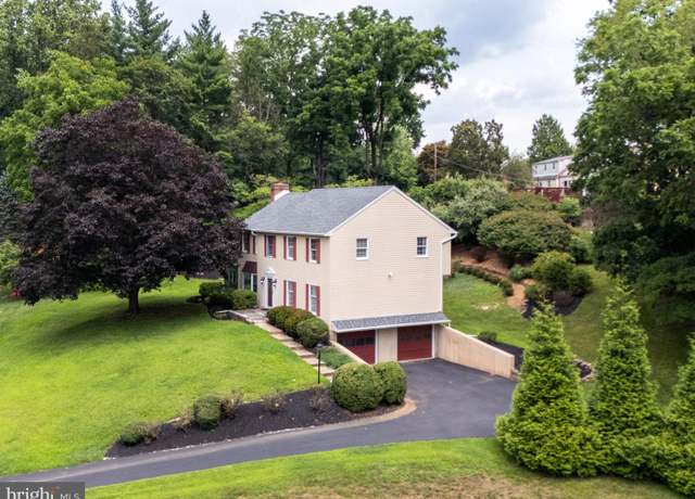 Property at 25 Clearbrook Rd, Newtown Square, PA 19073, 4 beds, 2.5 baths