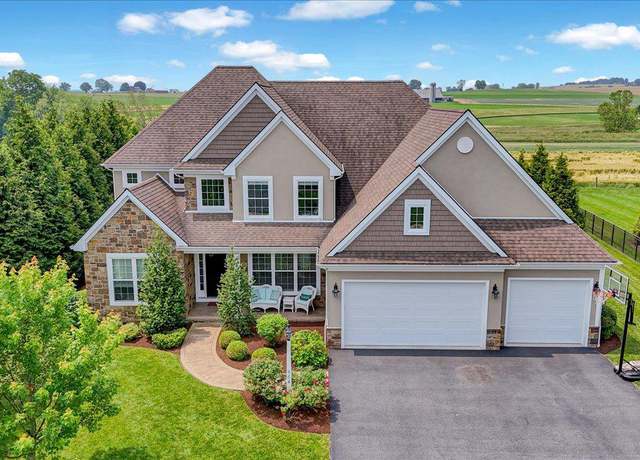 Property at 464 Greenhedge Dr, Lancaster, PA 17603, 4 beds, 4.5 baths