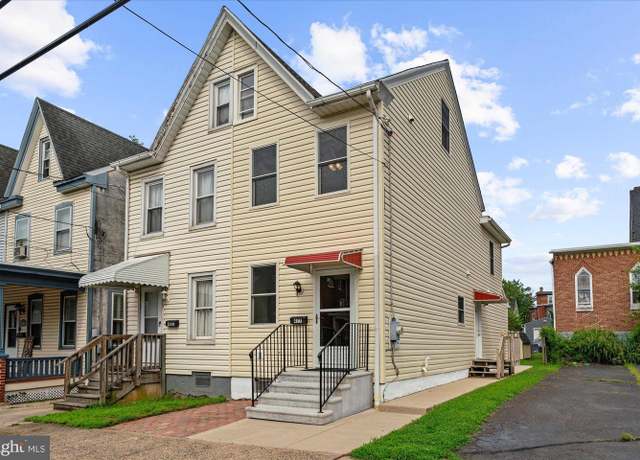 Property at 477 N Evans, Pottstown, PA 19464, 4 beds, 1.5 baths