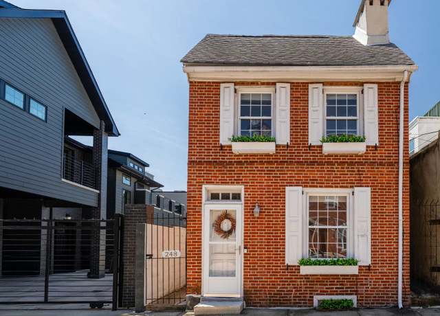Property at 248 Greenwich St, Philadelphia, PA 19147, 3 beds, 1 bath