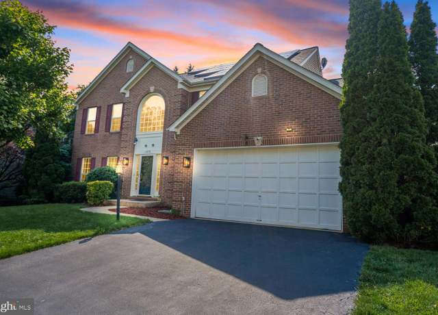 Property at 4578 Kieland Ridge Rd, Fairfax, VA 22030, 4 beds, 3.5 baths