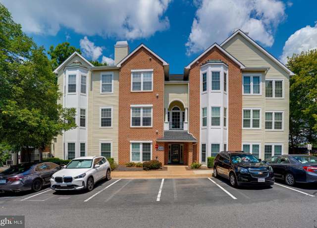 Property at 4138 Fountainside Ln Unit A302, Fairfax, VA 22030, 3 beds, 2 baths