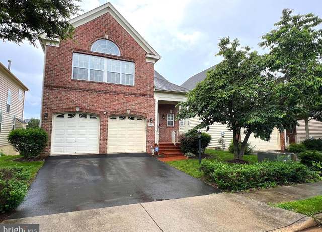 Property at 43061 Capri Pl, Ashburn, VA 20148, 4 beds, 3.5 baths