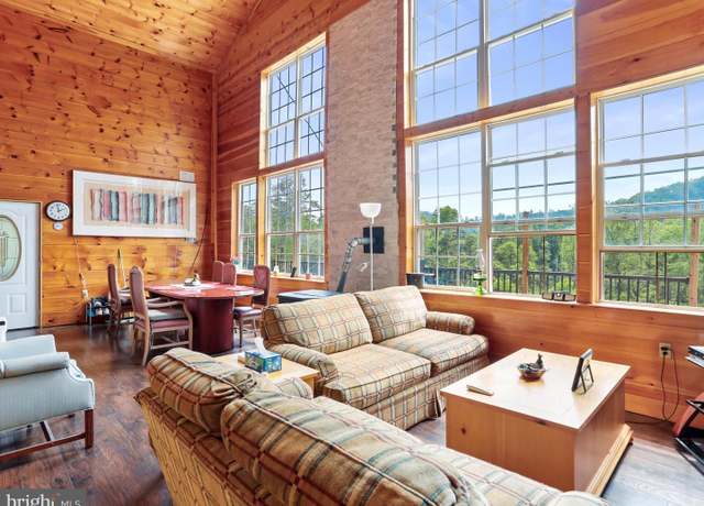 Property at 8864 Magnolia Rd, Great Cacapon, WV 25422, 7 beds, 3.5 baths
