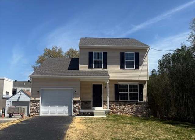 Property at 8 Maple Ave, Elsmere, DE 19805, 3 beds, 2.5 baths