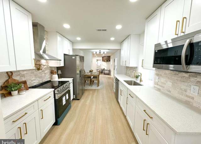 Property at 905 Barron Ave, Essex, MD 21221, 4 beds, 3 baths