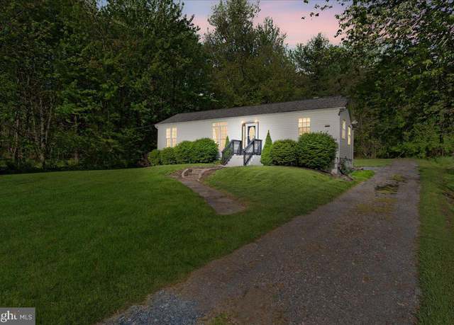 Property at 5504 Burkittsville Rd, Jefferson, MD 21755, 3 beds, 2 baths