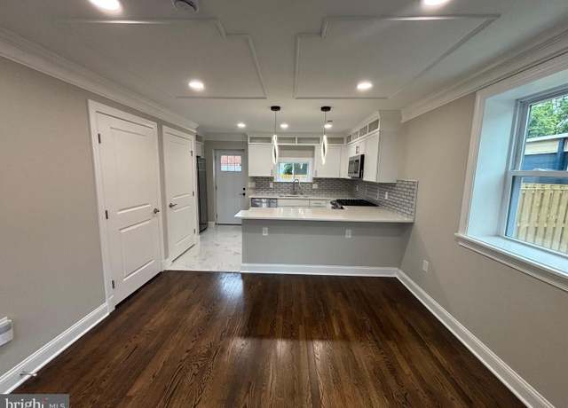 Property at 6029 Sligo Pkwy, Hyattsville, MD 20782, 2 beds, 1 bath