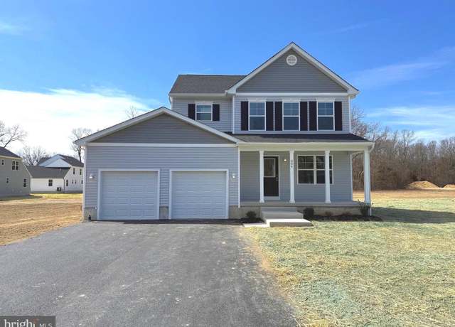 Property at 804 Chapel Dr, Vineland, NJ 08361, 3 beds, 2.5 baths