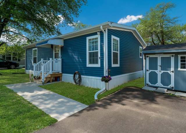 Property at 9 East Circle Dr, Doylestown, PA 18901, 2 beds, 1 bath
