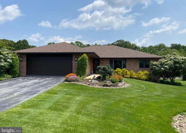 Property at 235 Horizon Dr, State College, PA 16801, 3 beds, 2.5 baths