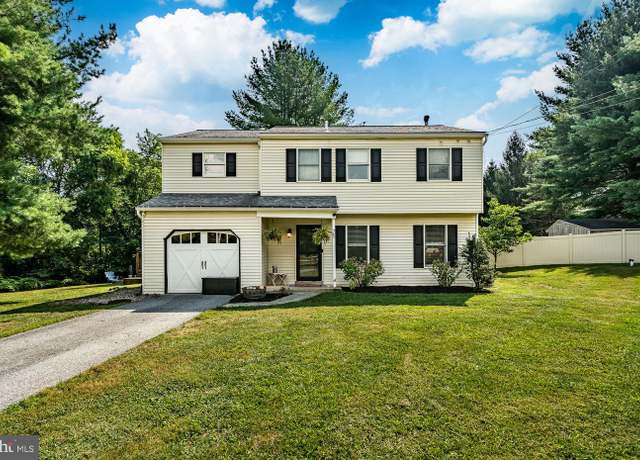 Property at 75 Prizer, Phoenixville, PA 19460, 4 beds, 2.5 baths