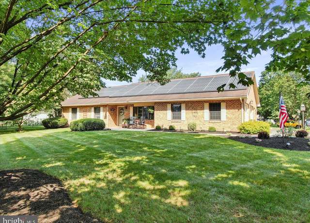 Property at 1050 Fiddlers Rd, Chambersburg, PA 17202, 3 beds, 2.5 baths