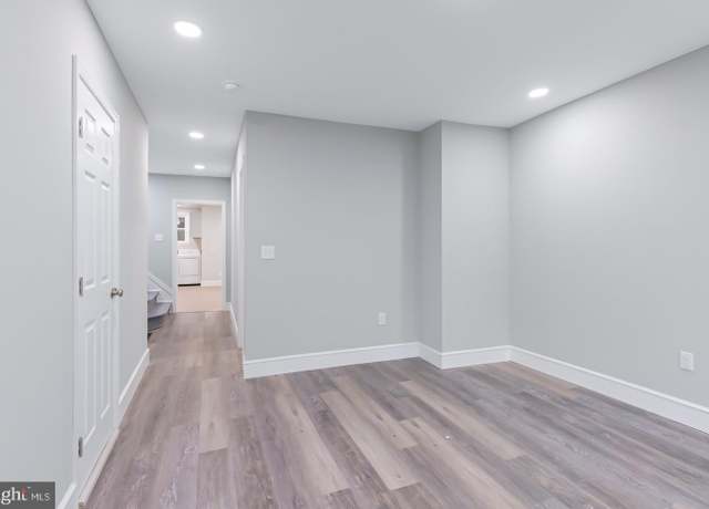 Property at 664 Poplar St, Lancaster, PA 17603, 4 beds, 2 baths