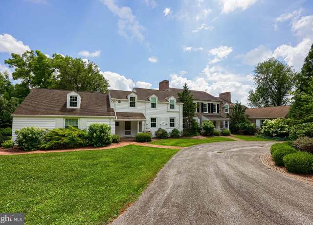 Property at 5720 Colonial Valley Rd, Spring Grove, PA 17362, 5 beds, 6 baths