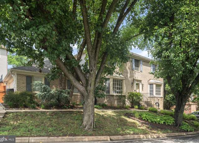Property at 108 N Liberty St, Arlington, VA 22203, 4 beds, 3.5 baths