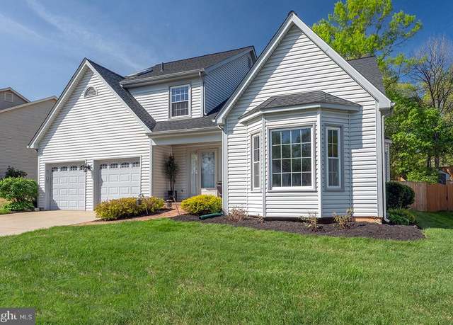 Property at 7112 Stanchion Ln, Burke, VA 22015, 4 beds, 3.5 baths