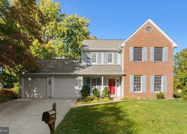 Property at 12592 Rock Ridge Rd, Herndon, VA 20170, 3 beds, 2.5 baths