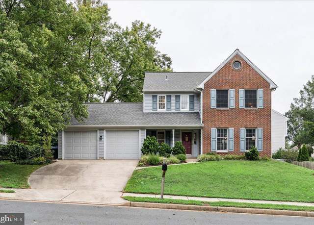 Property at 12592 Rock Ridge Rd, Herndon, VA 20170, 3 beds, 2.5 baths