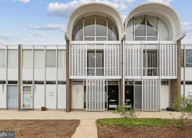 Property at 1342 4th St SW, Washington, DC 20024, 4 beds, 2 baths