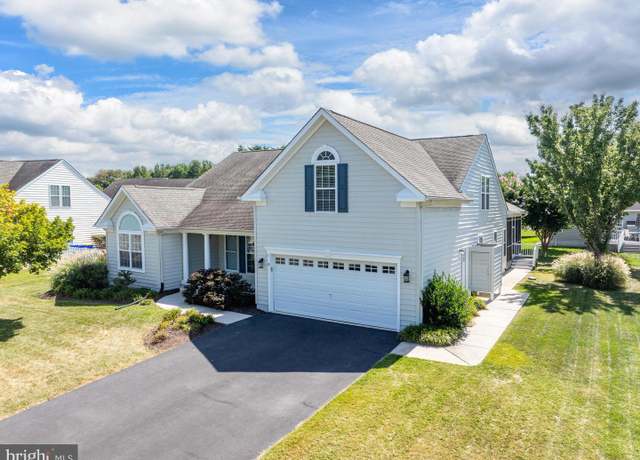 Property at 8 Bay Pine Dr, Ocean View, DE 19970, 4 beds, 3 baths