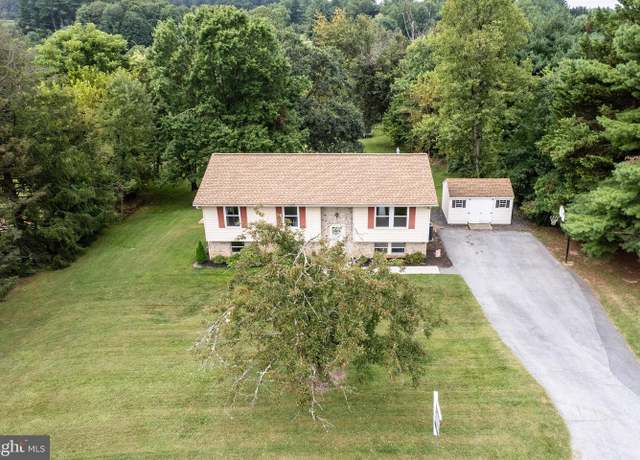 Property at 2703 Chippewa Ct, Finksburg, MD 21048, 4 beds, 2 baths