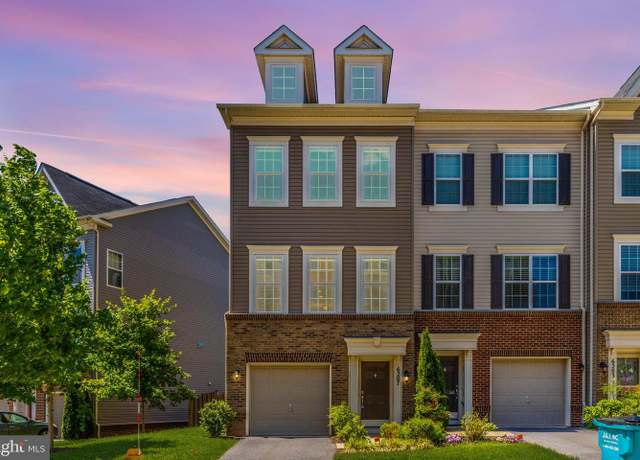 Property at 6207 Margarita Way, Frederick, MD 21703, 2 beds, 3 baths